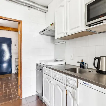 2 Bedroom Cozy In Upland Apartment